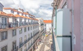 Happy At Chiado