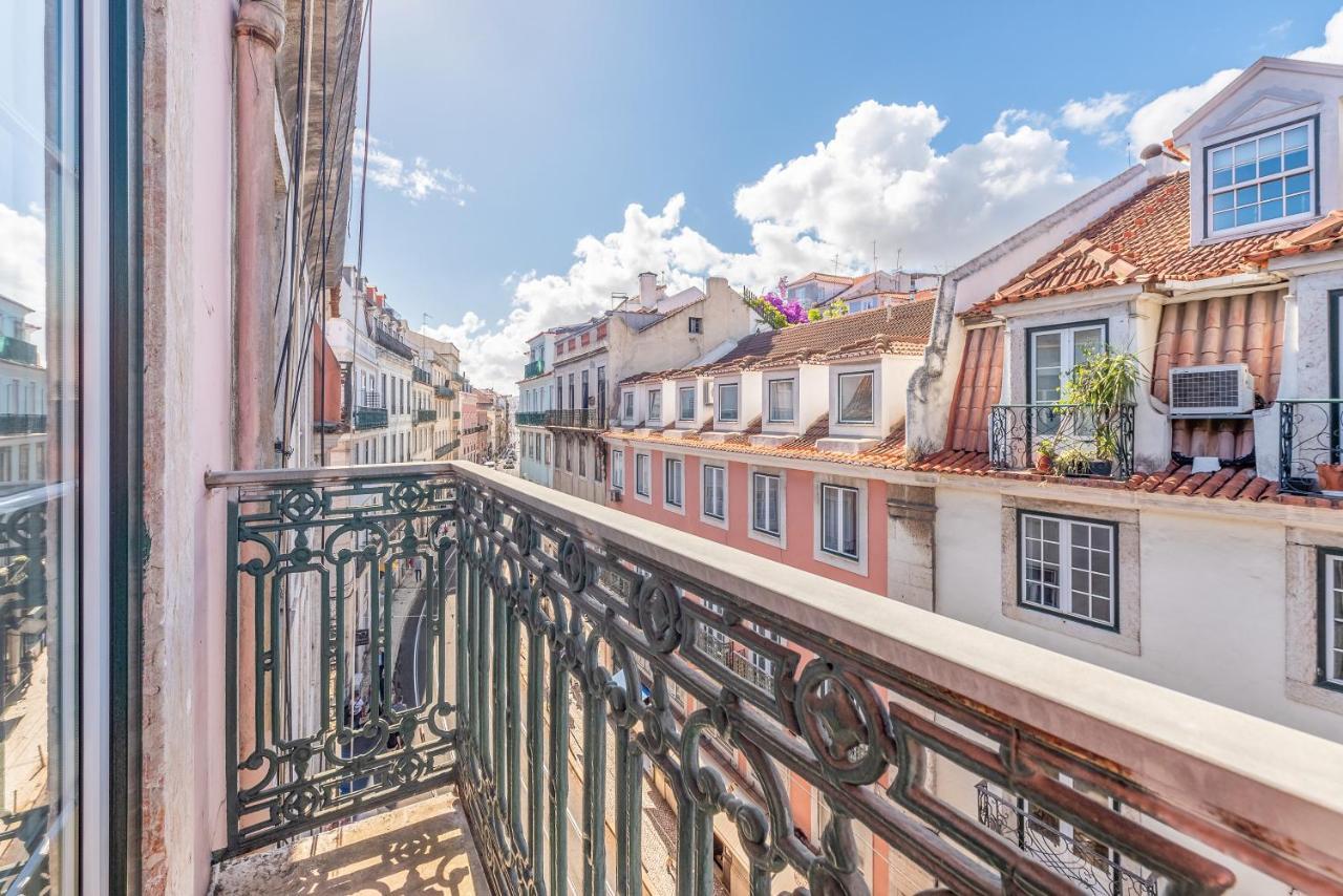 Happy At Chiado Otel Lisboa Dış mekan fotoğraf